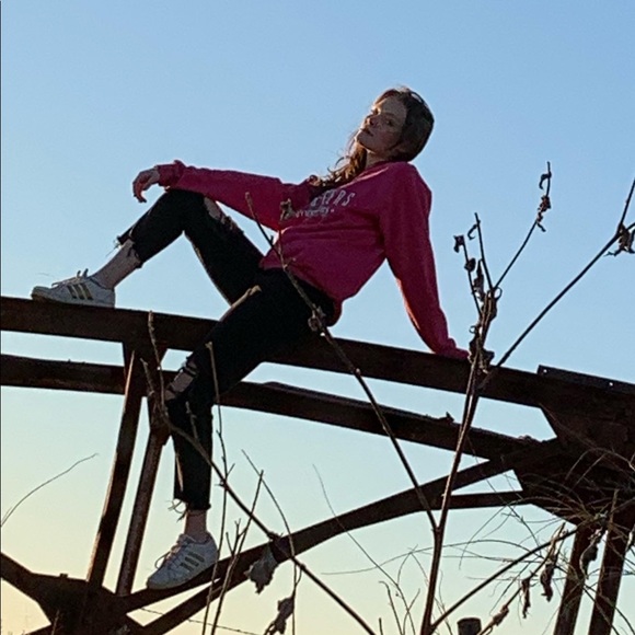 Meet your Posher, Loralei - Picture 1 of 1